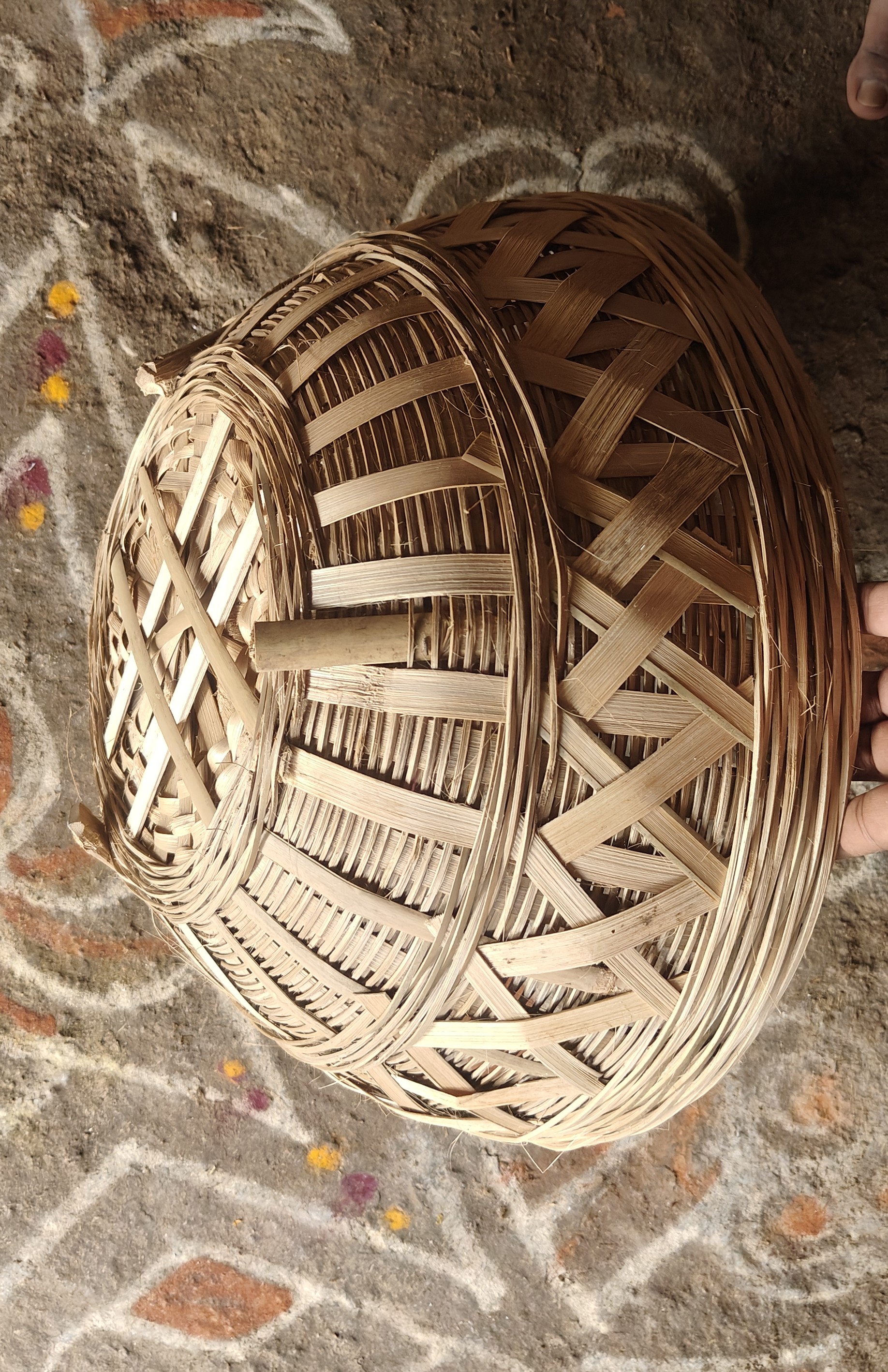 Dyaawara Basket, workshop view 2